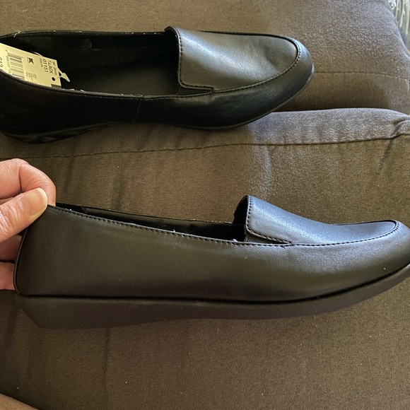 Basic Edition (Kmart) black flats - Picture 3 of 4
